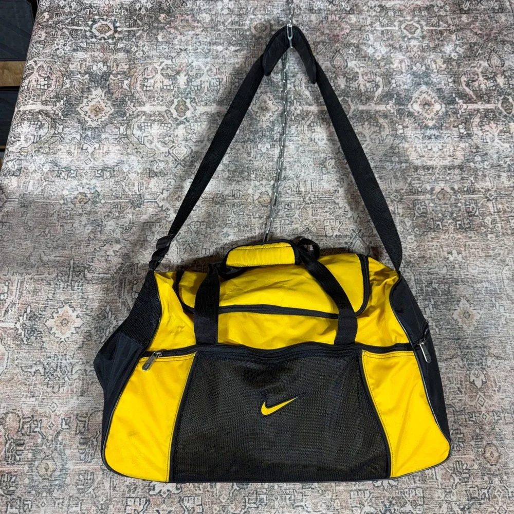 Vintage 90s Nike Duffel Bag Yellow Black Mesh Pocket Gym Travel H0-ECD 0899